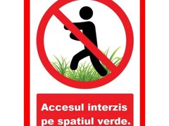 Placuta accesul interzis pe spatiul verde iarba teren de sport